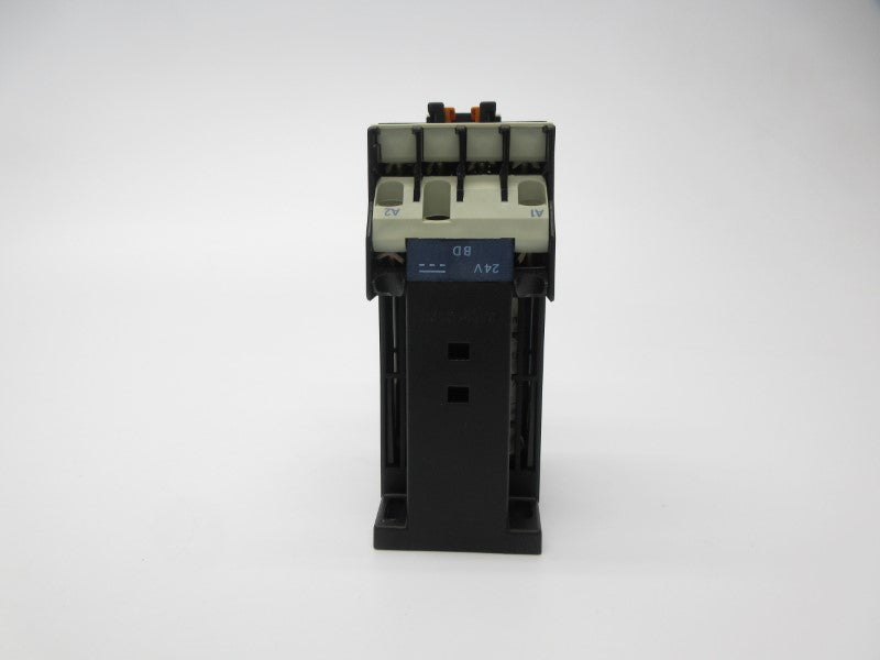 TELEMECANIQUE CA3DN22BD 24VDC NSMP