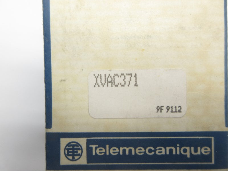 TELEMECANIQUE XVAC371 220V (NO BULB) NSMP