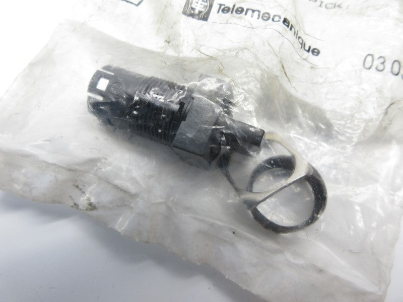 TELEMECANIQUE ZB6-CD22 NSMP
