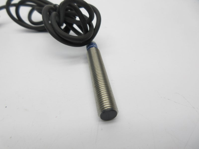 TELEMECANIQUE XS1M08DA210LD 12-48VDC NSMP