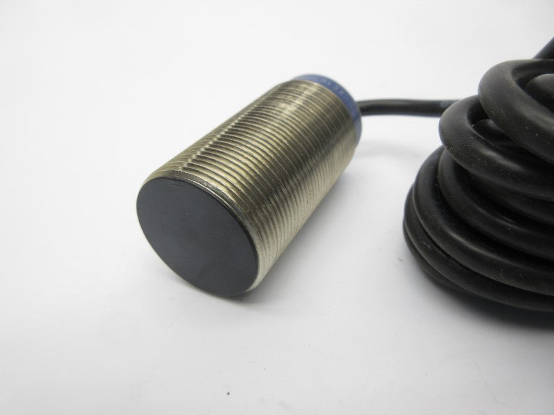 TELEMECANIQUE XS1M30PA370L1 12-48VDC NSMP