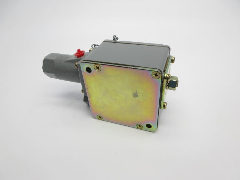 ALLEN BRADLEY 836T-T351J SER. A 120-600VAC 140-1000PSI NSNP