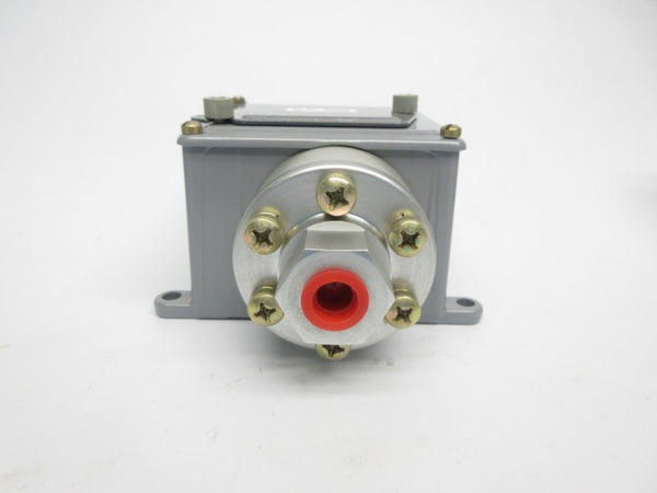 CCS 604PAM755 125/250VAC 5A 3000PSI NSMP