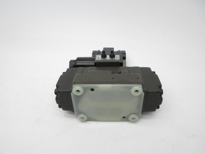 YUKEN DSHG-04-2B7-C2-E-D24-52 24VDC NSNP
