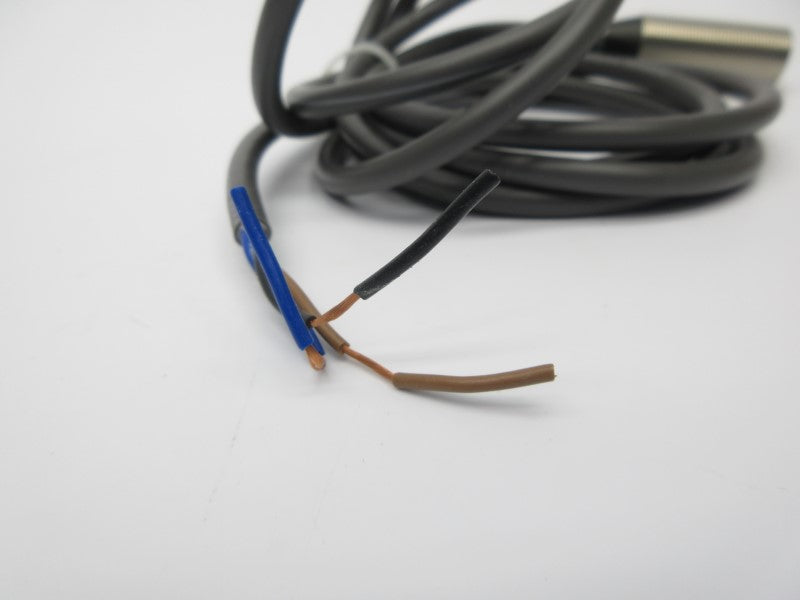 OMRON E2EY-X4C1 12-24VDC 2M NSMP