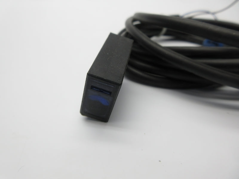KEYENCE PZ-51T 12-24VDC NSNP