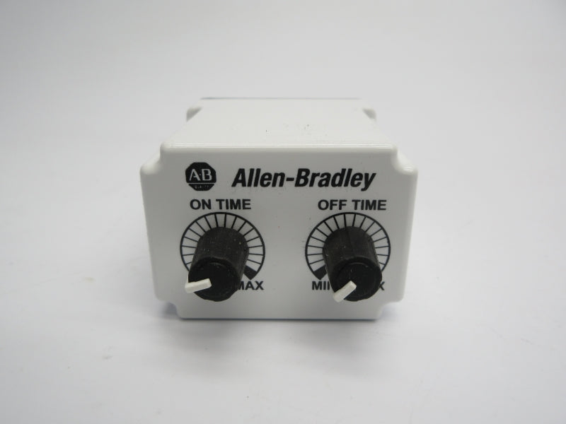 ALLEN BRADLEY 700-HV32AAU120 SER. B 120VAC 0.1S-10S NSMP