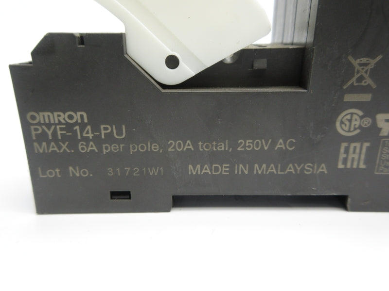 OMRON PYF-14-PU 250VAC 20A (AS PICTURED) NSNP
