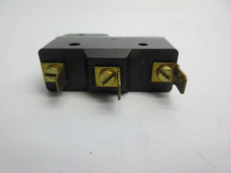 MICRO SWITCH BZ-7RW8225551-D6 480VAC 15A NSNP