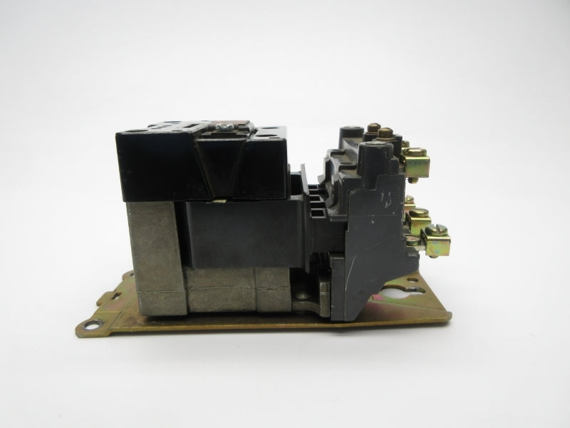 ALLEN BRADLEY 702AOD92 SER. K 110/120V 18A UNMP