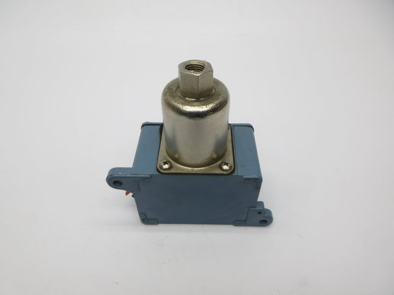UNITED ELECTRIC J6-160 277VAC 15A 50-180PSI UNMP