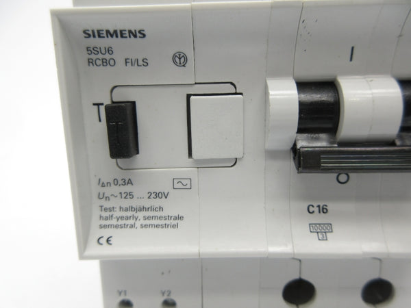 SIEMENS 5SU6C16 125/230V 16A NSNP
