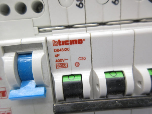 BTICINO D843/20 400V 20A NSNP