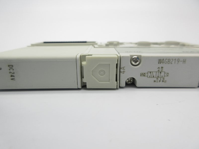 CKD W4GB219-H 24VDC (AS PICTRURED) NSNP