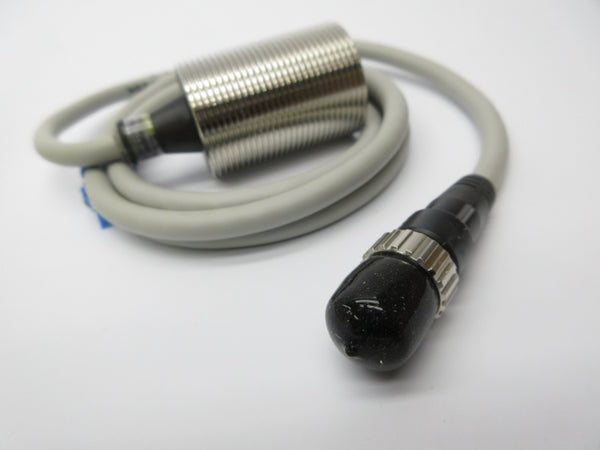 OMRON E2EY-X8B1-M1J 12-24VDC 1M NSMP