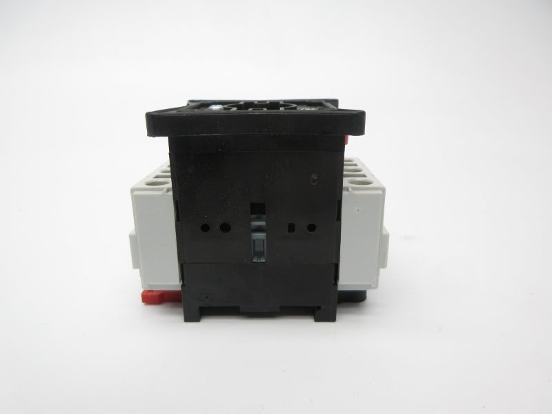 SCHNIEDER ELECTRIC V01 NSNP