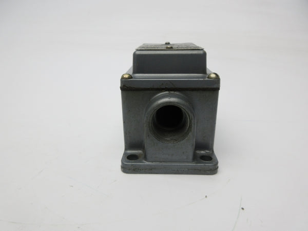 ALLEN BRADLEY 802T-R6TD SER. 2 110VAC 3A (AS PICTURED) NSNP