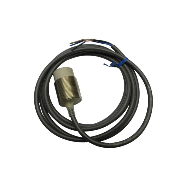 OMRON E2E-X18MF1 12-24VDC NSNP