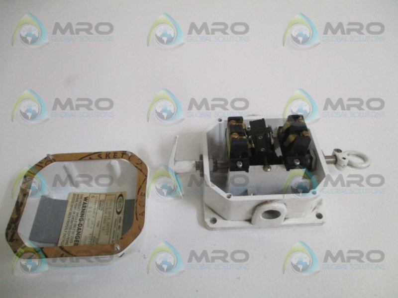 REES 04944-900 UNMP