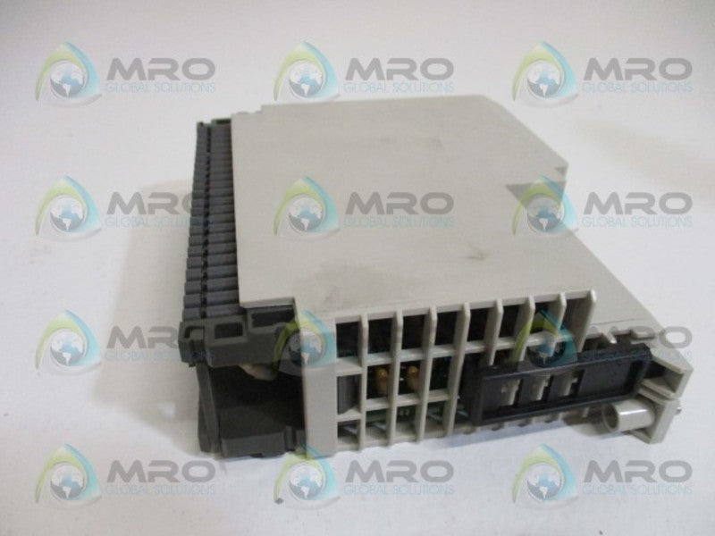SCHNEIDER AEG TSX COMPACT DAP220/AS-BDAP-220 DISCRETE I/O MODULE UNMP