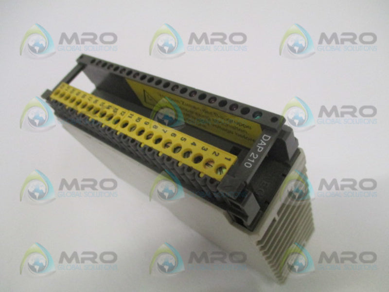 SCHNEIDER AEG TSX COMPACT DAP210/AS-BDAP-210 OUTPUT MODULE NSNP