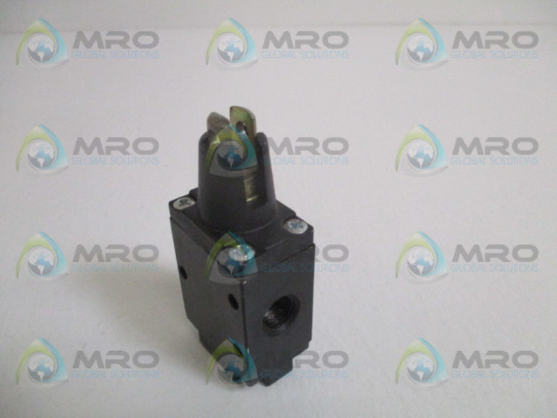 SCHRADER BELLOWS 524211000 MANUAL AIR CONTROL VALVE (AS PICTURED) UNMP