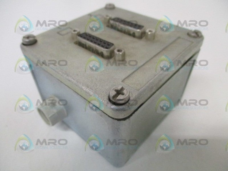 SCHNEIDER UNI-TELWAY TSXSCA62 2-EQUIPMENT PLUG JUNCTION BOX NSNP