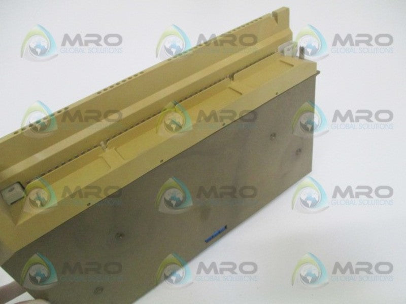 SIEMENS SIMATIC S5 6ES5430-7LA12 DIGITAL INPUT MODULE (AS PICTURED)  UNMP