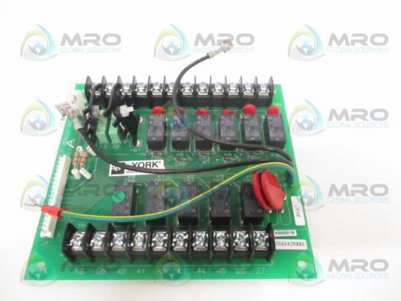 YORK 031-00932-002 CONTROL RELAY BOARD NSNP