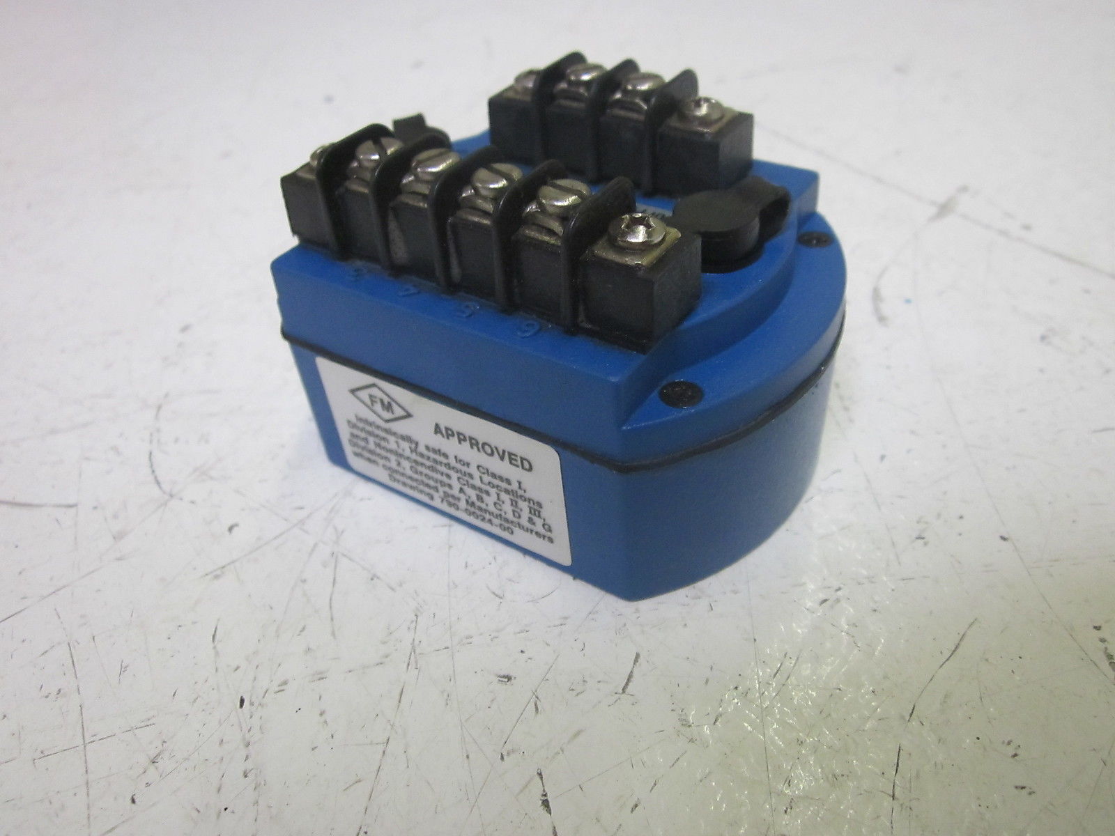 ACTION INSTRUMENTS T601-0125N-CS TRANSMITTER 120VAC UNMP