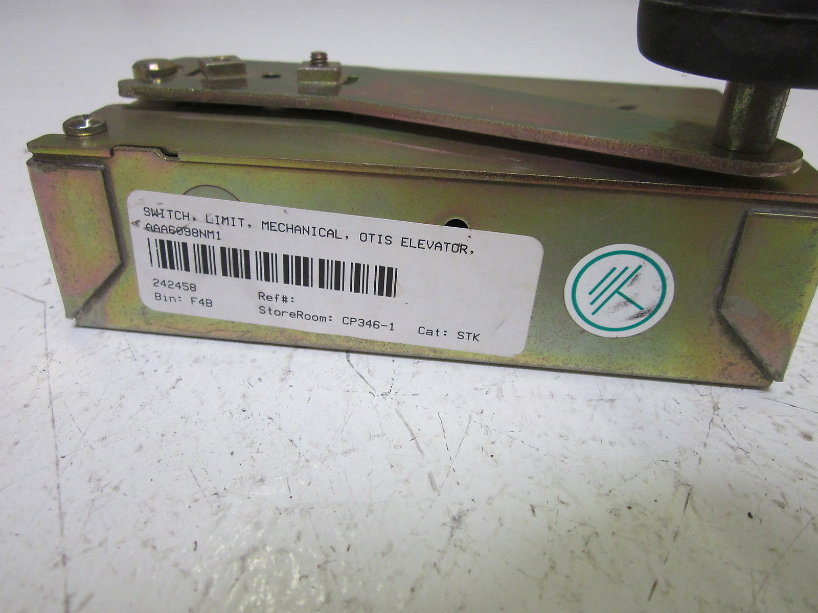 ADAMS O841 AAA6098NM1 OTIS SWITCH ASSEMBLY 125V *USED*