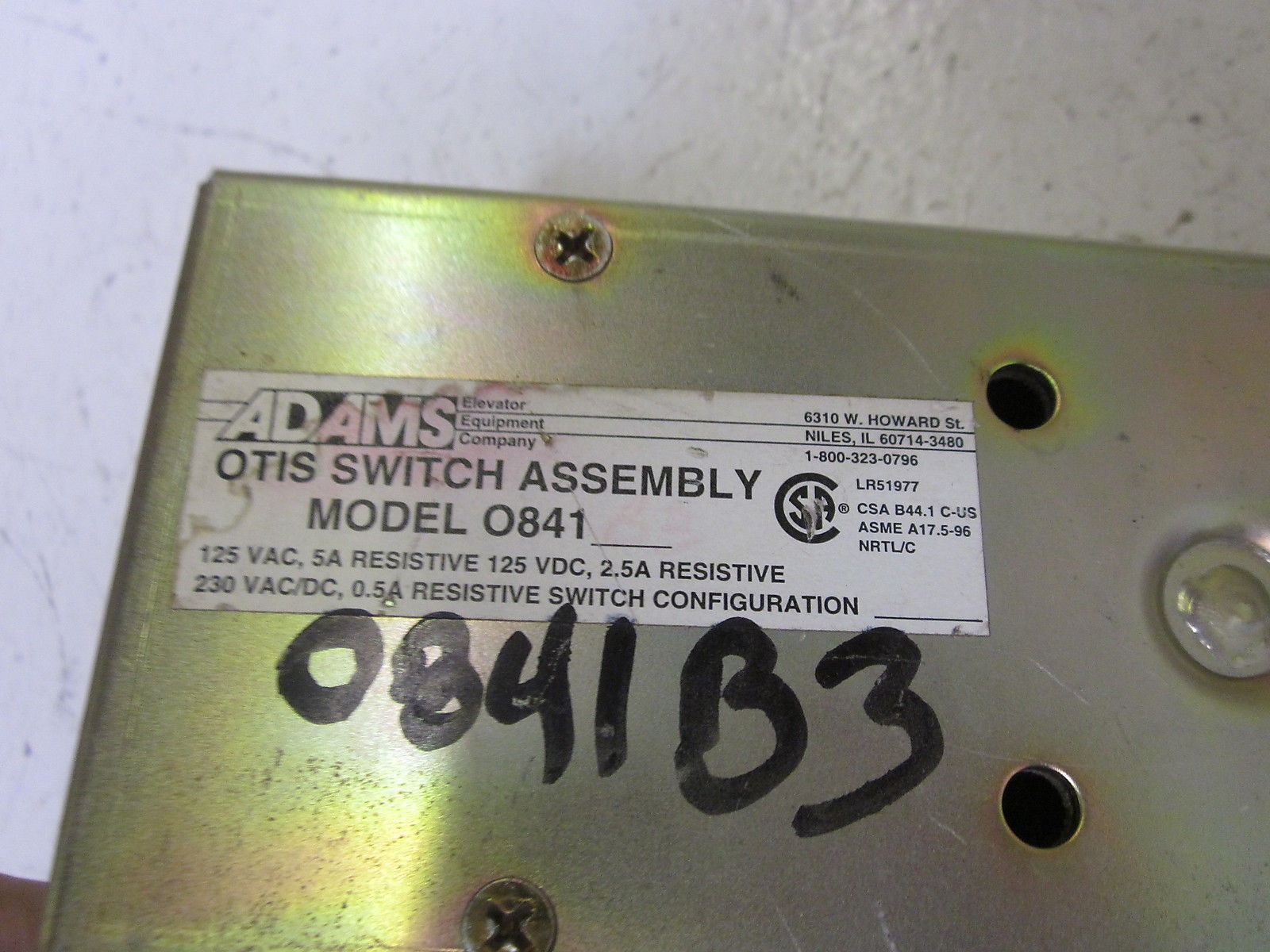 ADAMS O841 AAA6098NM1 OTIS SWITCH ASSEMBLY 125V *USED*