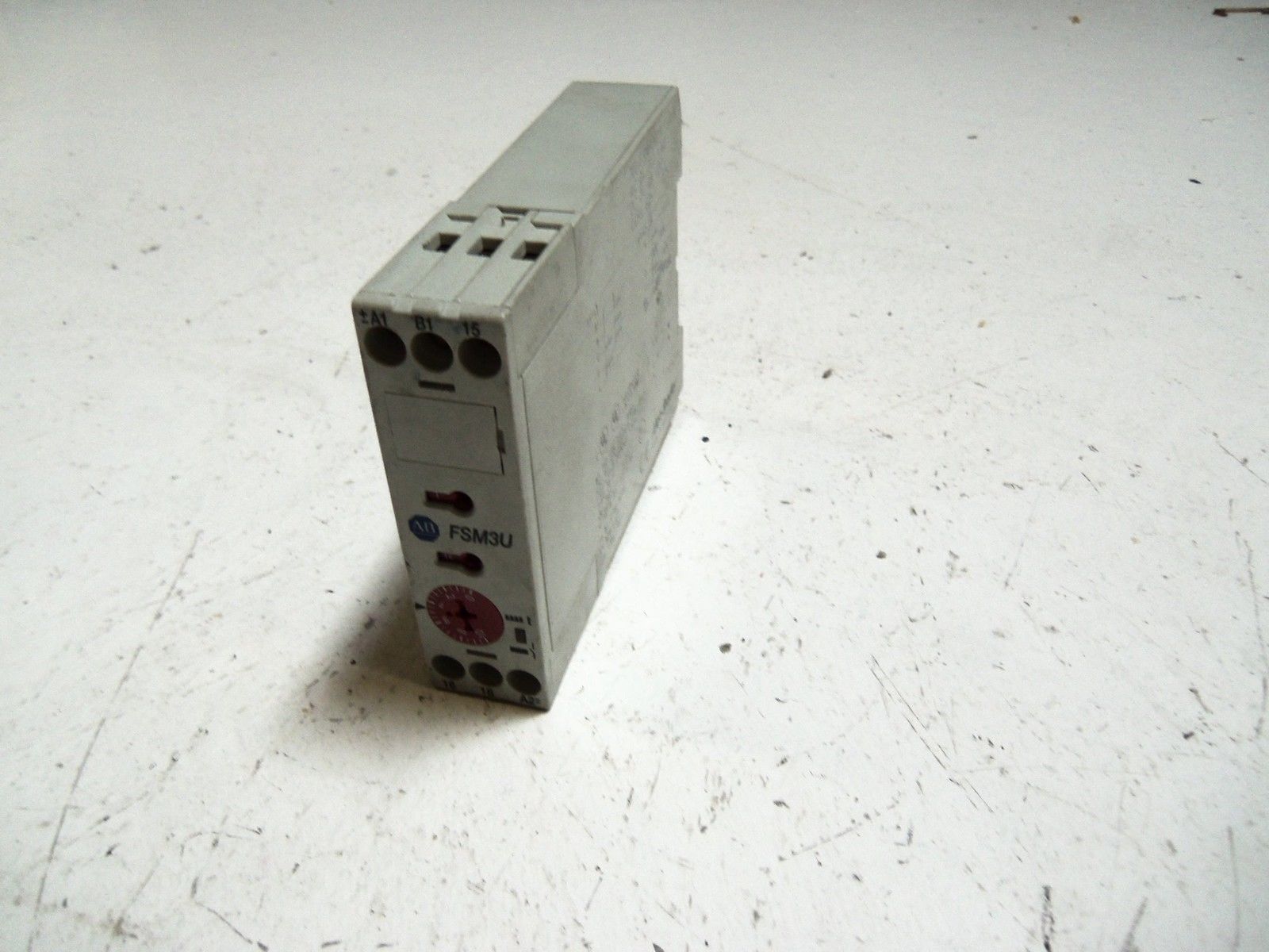 ALLEN-BRADLEY 700-FSM3UU23 SERIES B TIMING RELAY *USED*