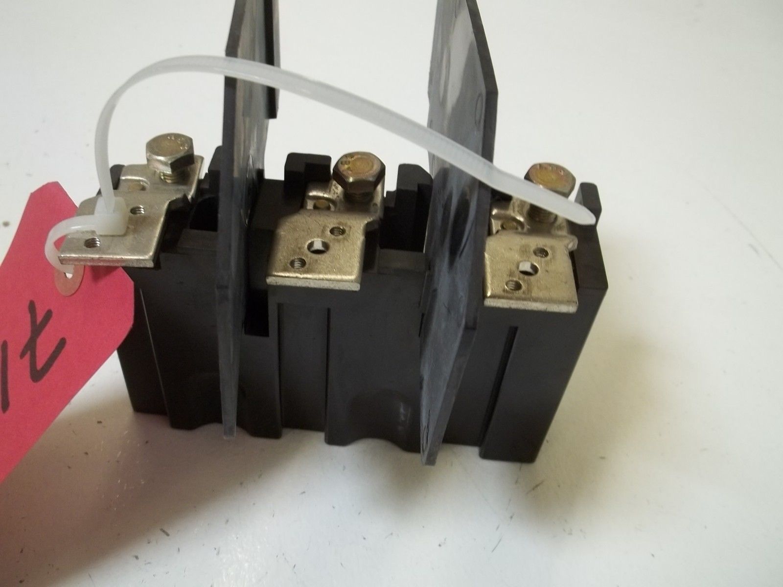 ALLEN BRADLEY 1494V-FS100 SER.B FUSE BLOCK UNMP