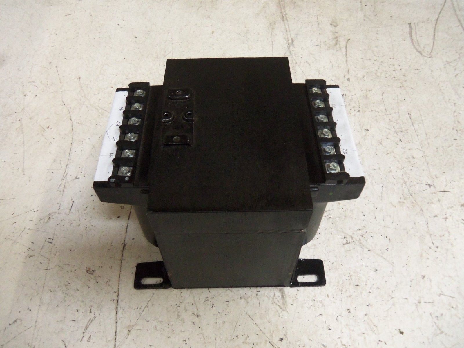 ALLEN BRADLEY 1497A-A12-M6-0-N SER. A TRANSFORMER *NEW NO BOX*
