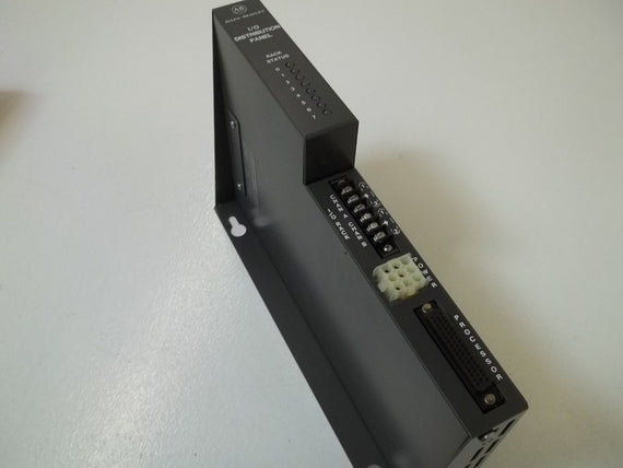 ALLEN BRADLEY 1772-SD2 REMOTE I/O SCANNER DISTRIBUTION PANEL *NEW IN BOX*