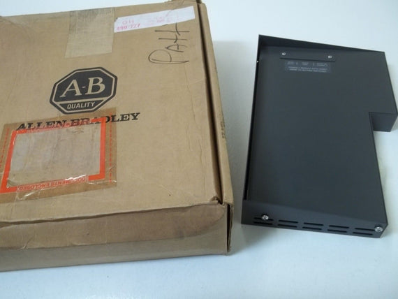 ALLEN BRADLEY 1772-SD2 REMOTE I/O SCANNER DISTRIBUTION PANEL *NEW IN BOX*