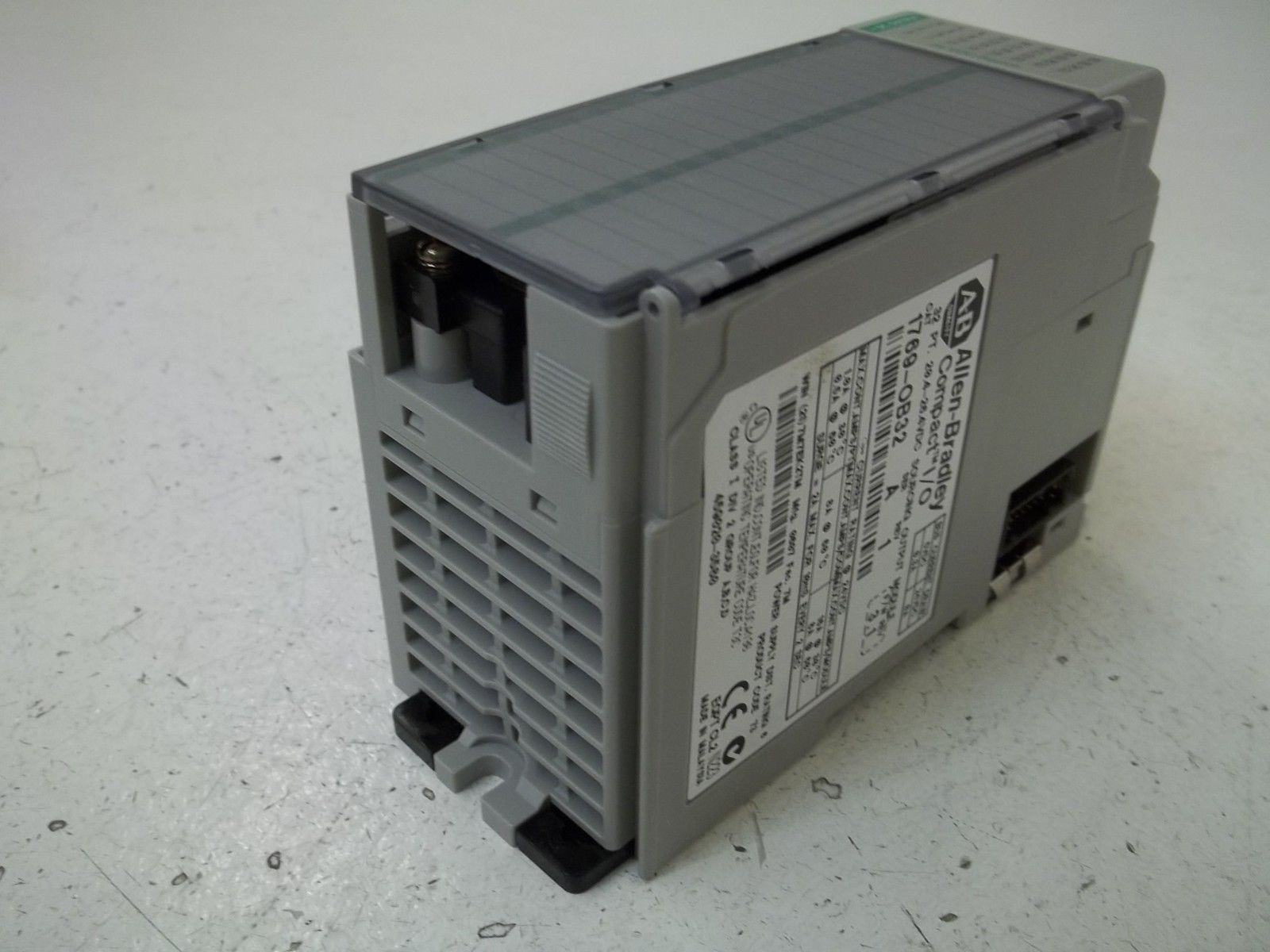 INDUSTRIAL SPARE PART 1796-OB32 SER.A 20.4-26.4VDC SOURCING OUTPUT MODULE NSMP