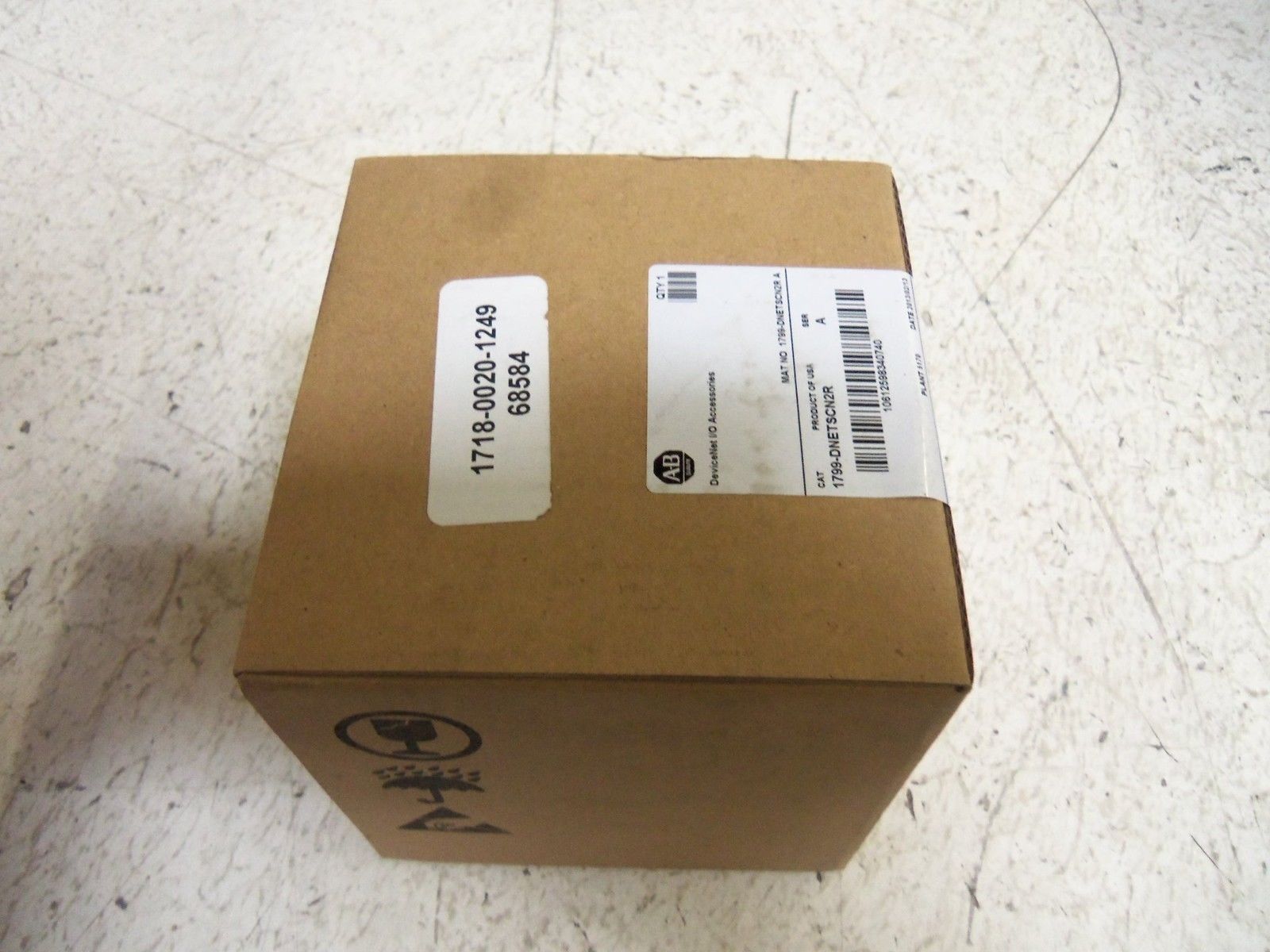 INDUSTRIAL SPARE PART DEVICENET 1799-DNETSCN2R SER. A PLUG DATE: 2013 NSFS