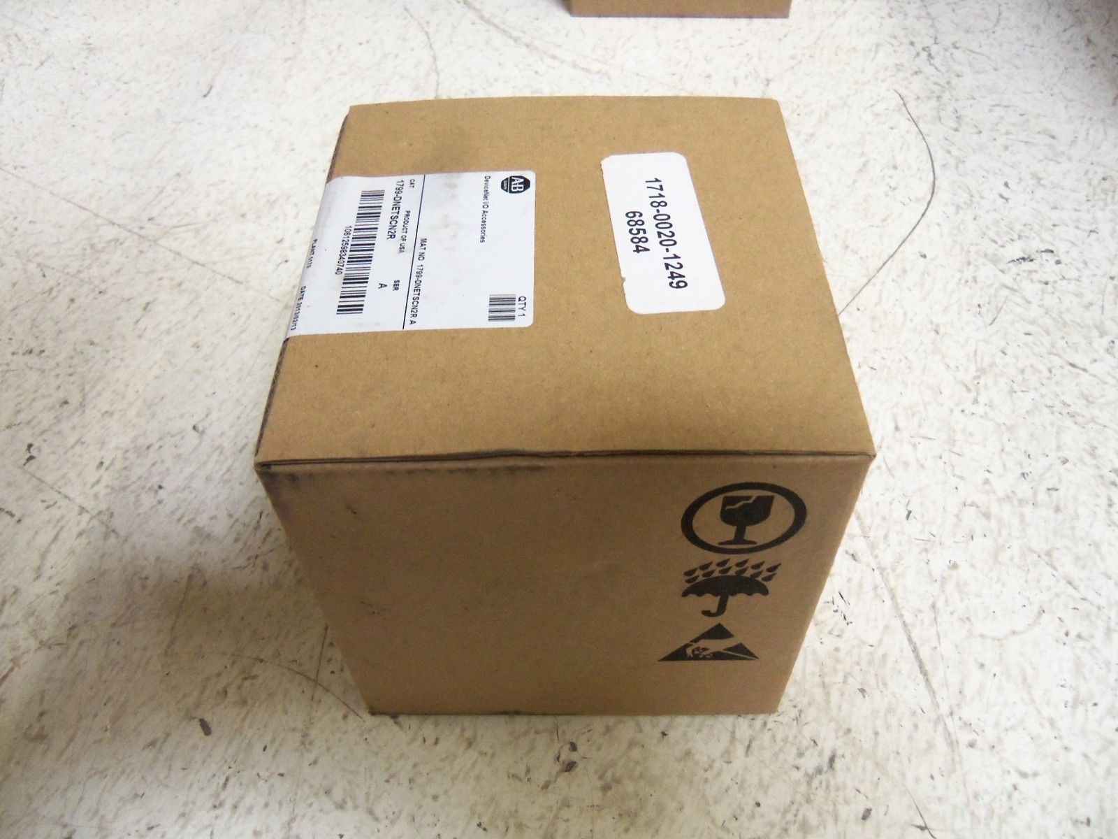 INDUSTRIAL SPARE PART DEVICENET 1799-DNETSCN2R SER. A PLUG DATE: 2013 NSFS