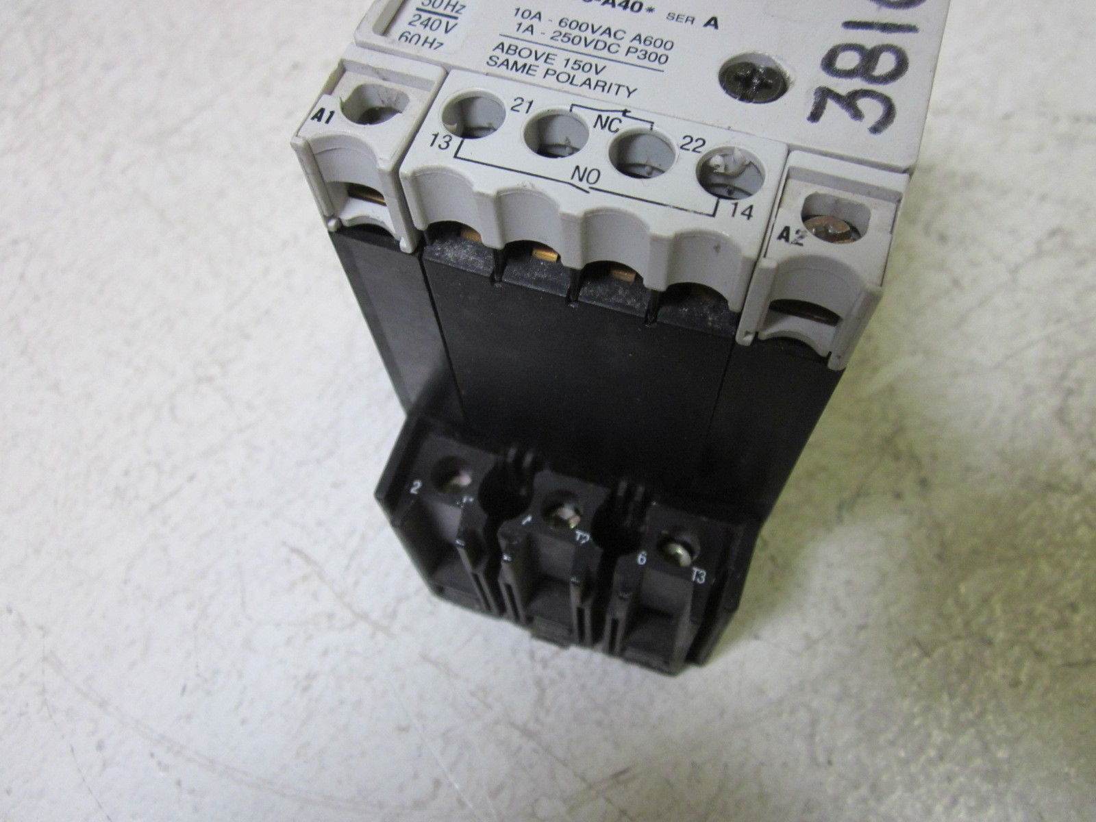 ALLEN BRADLEY 190-A40A SER.A CONTACTOR *USED*