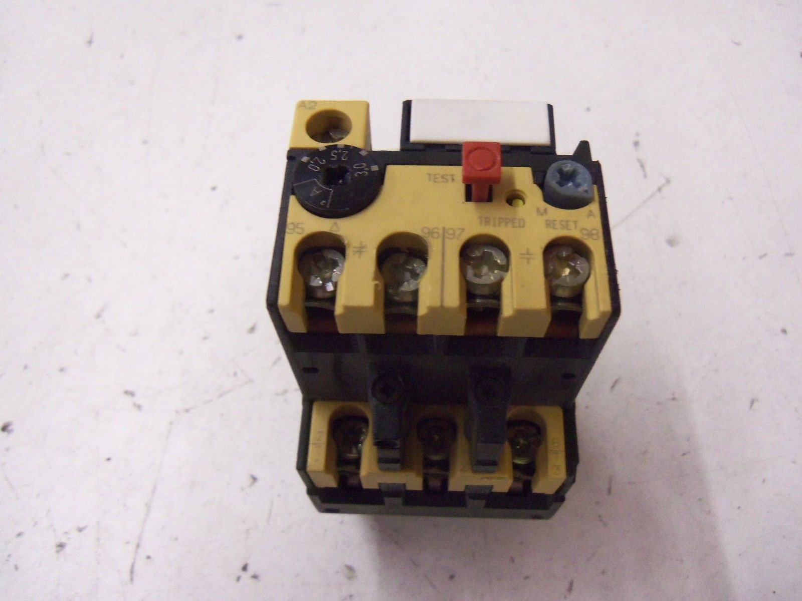 ALLEN BRADLEY 193-BSB 30 SERIES B *USED*