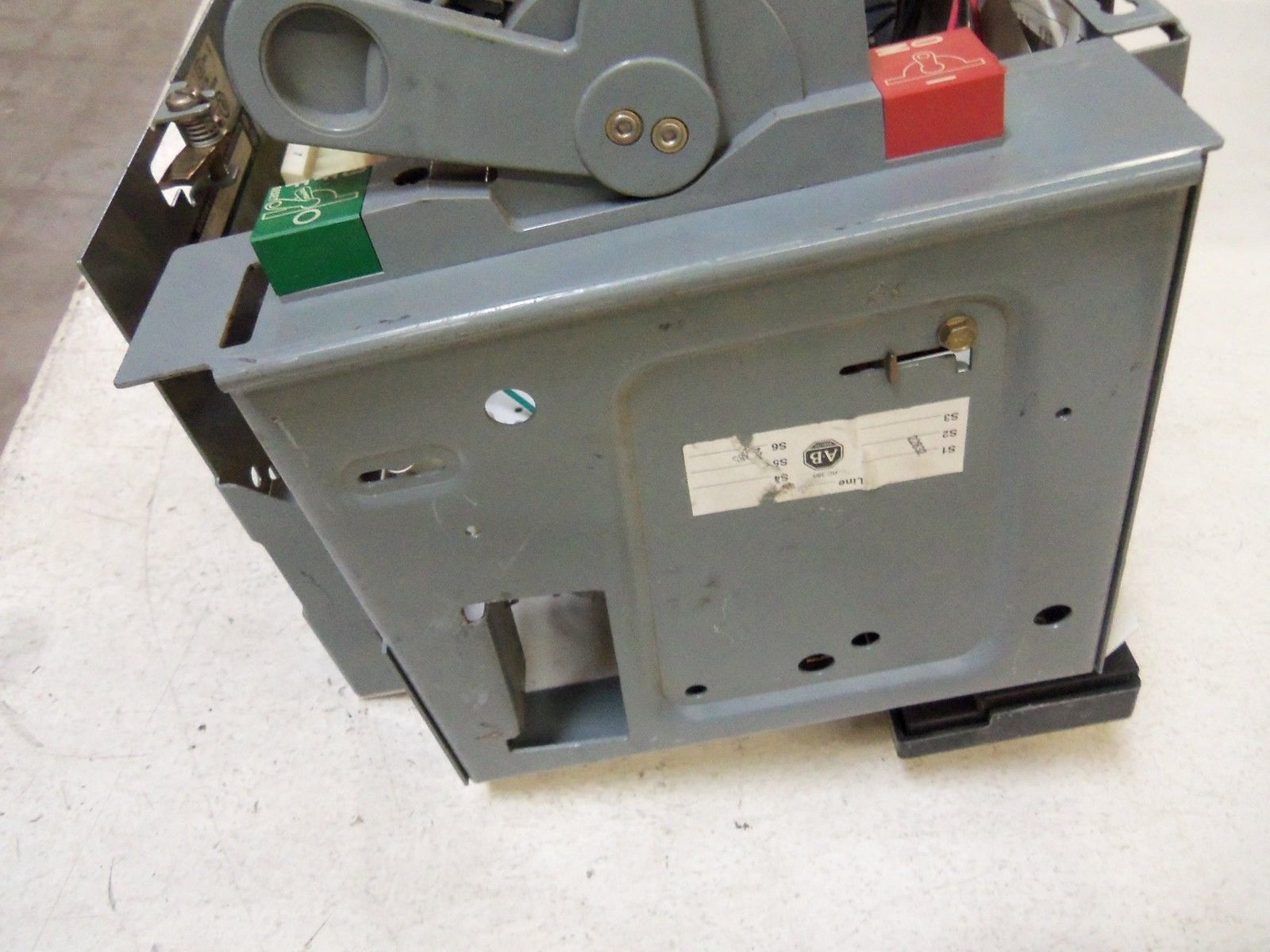 ALLEN BRADLEY 2113B-BDB-6P-31CA-900 SERIES N MOTOR CONTROL CENTER UNMP