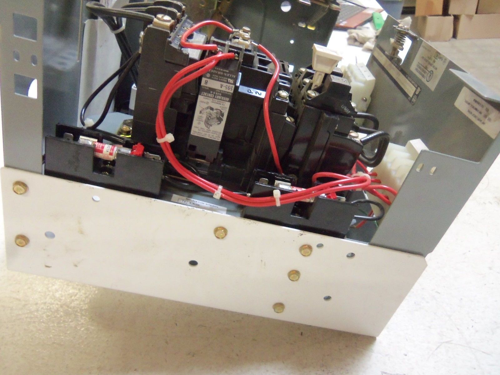 INDUSTRIAL SPARE PART 2113B-BDB-6P-41CA SERIES M MOTOR CONTROL UNMP