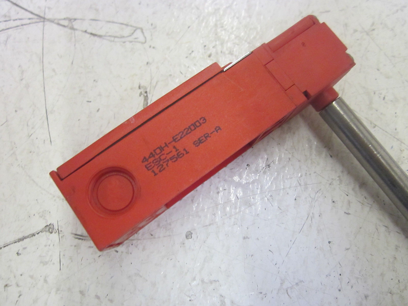 INDUSTRIAL SPARE PART 440H-E22003 SER.A GUARD MASTER SAFETY INTERLOCK SWITCH UNMP