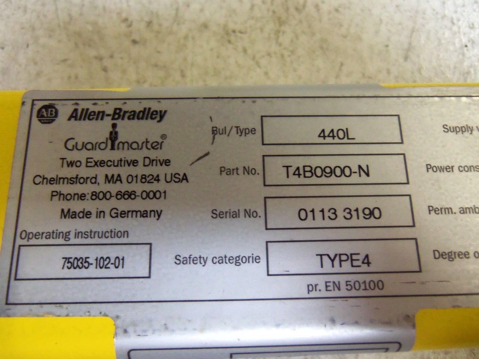 ALLEN BRADLEY GUARDMASTER 440L-T4B0900-N TRANSMITTER NSNP