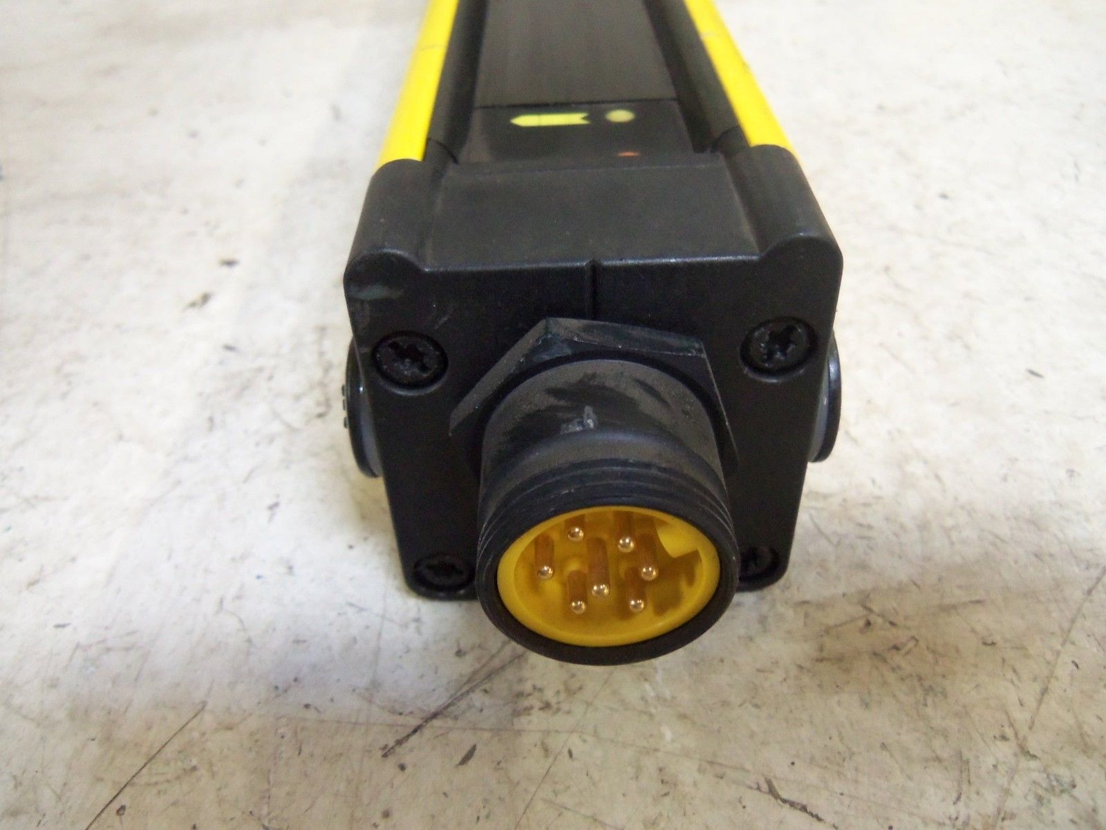 ALLEN BRADLEY 440L-T4B0300-N TRANSMITTER UNMP