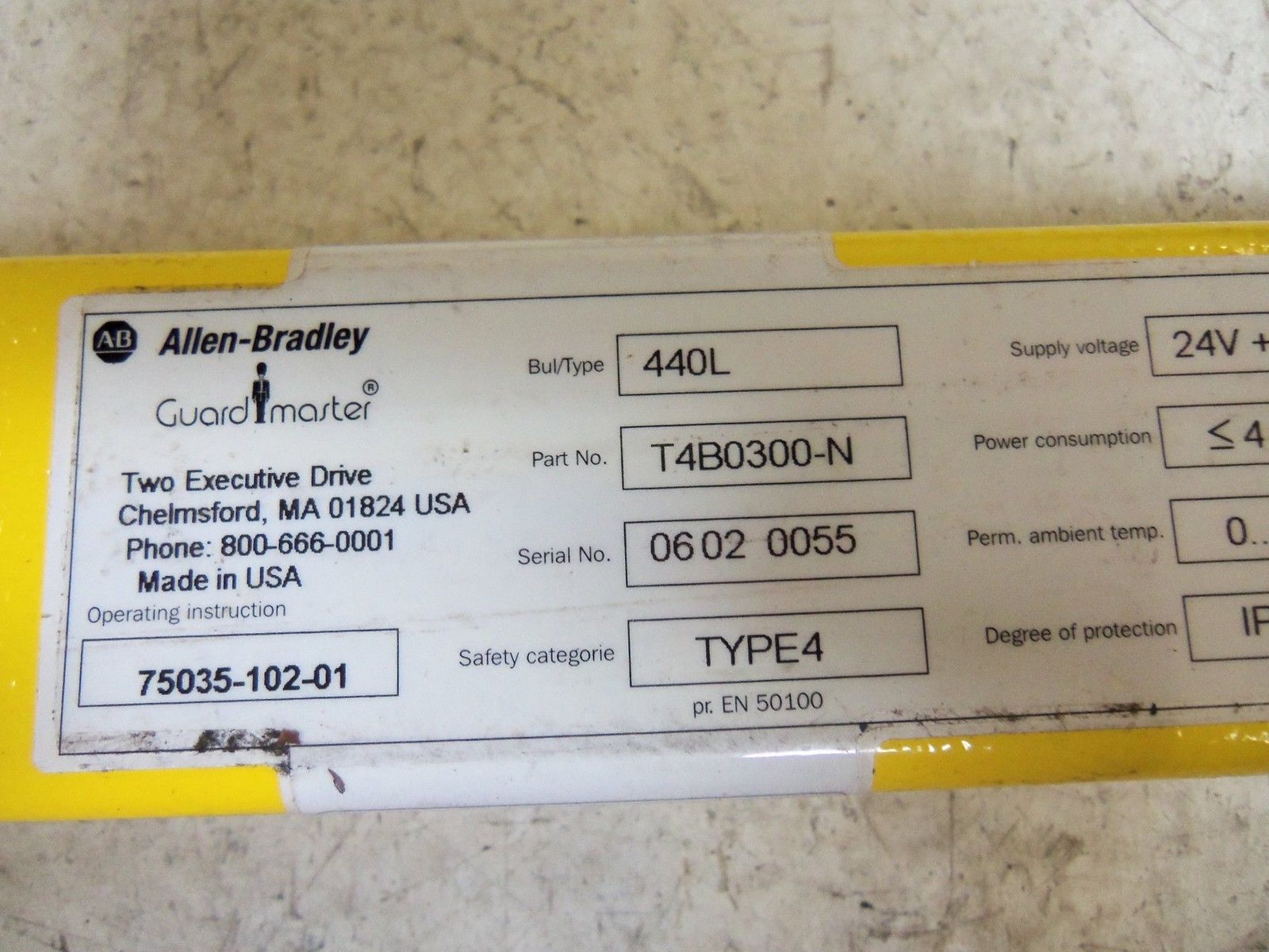 ALLEN BRADLEY 440L-T4B0300-N TRANSMITTER UNMP