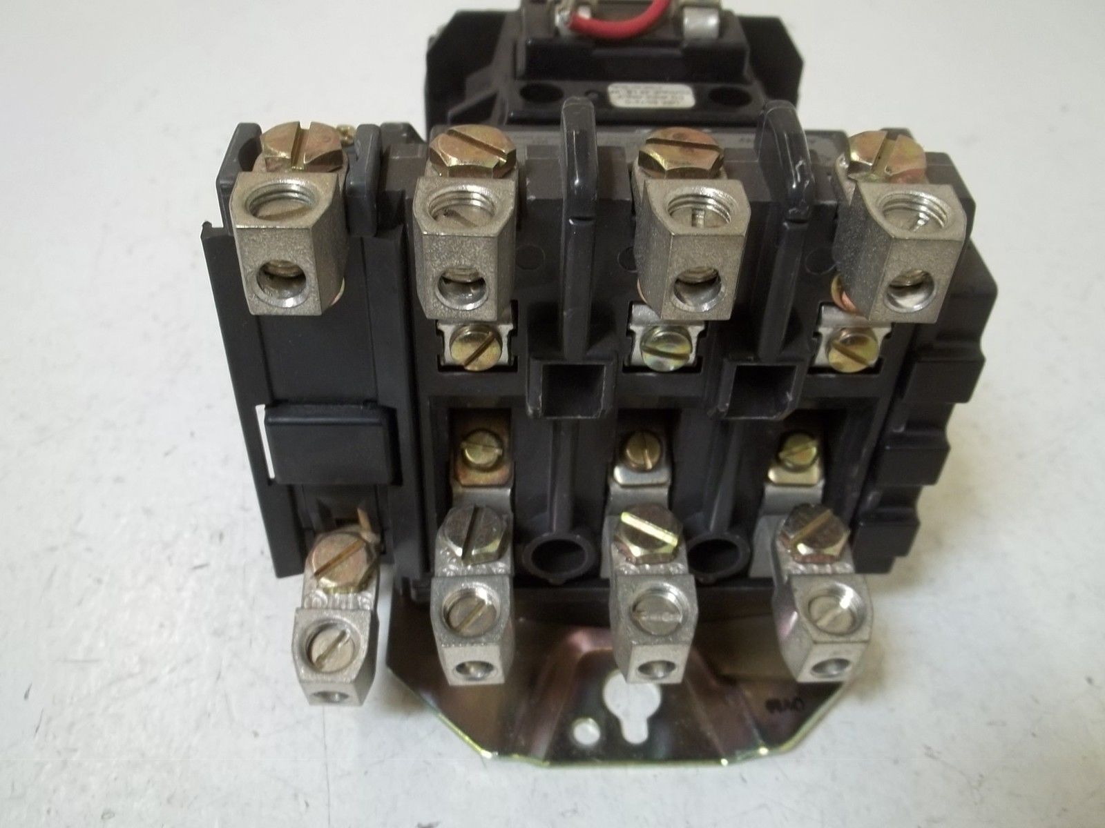 INDUSTRIAL SPARE PART 500-CO940 SER.B CONTCTAR 115-120V UNMP