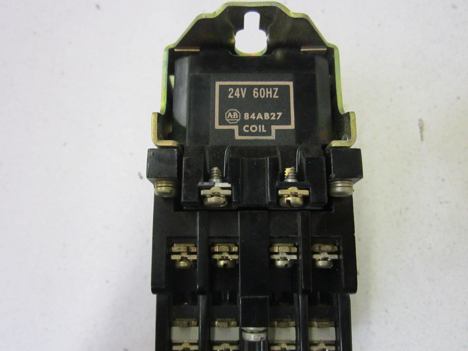 ALLEN BRADLEY 700-N800A24 SER. C CONTROL RELAY UNMP
